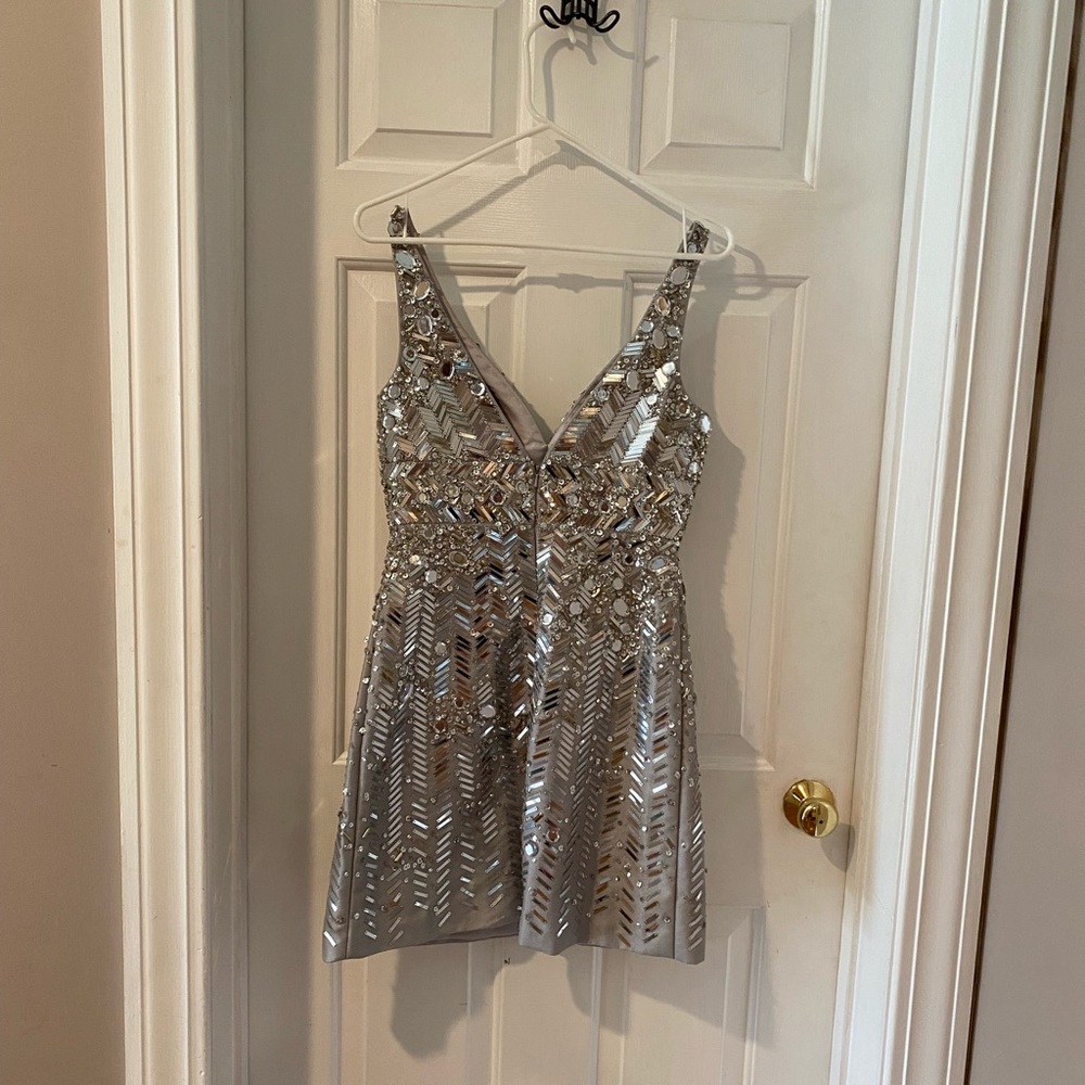 Tony Bowls , Sparkling Silver Sequence In Various… - image 2